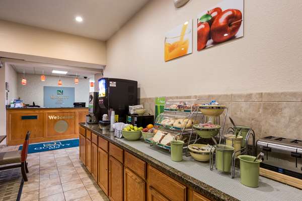 Amenities - Quality Inn Kansas Speedway Kansas City - I-70, Exit 414