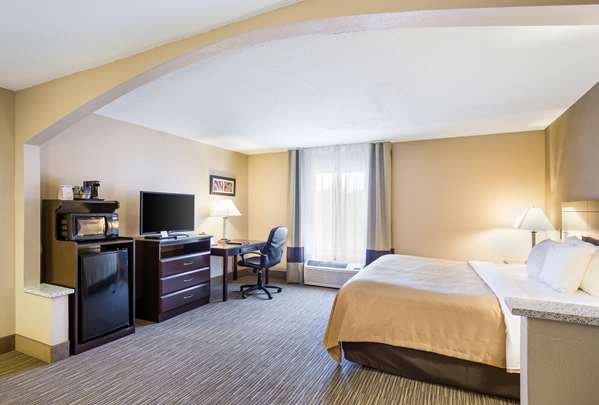  - Quality Inn Kansas Speedway Kansas City - I-70, Exit 414
