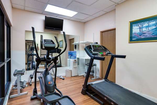 Fitness/ Exercise Room - Quality Inn Kansas Speedway Kansas City - I-70, Exit 414