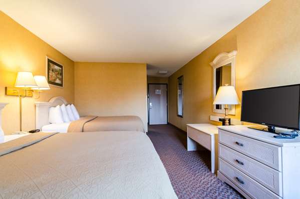  - Quality Inn Manhattan