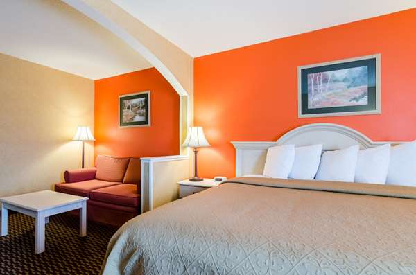 Suite - Quality Inn Manhattan