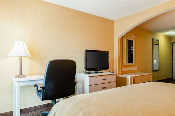 Suite - Quality Inn Manhattan
