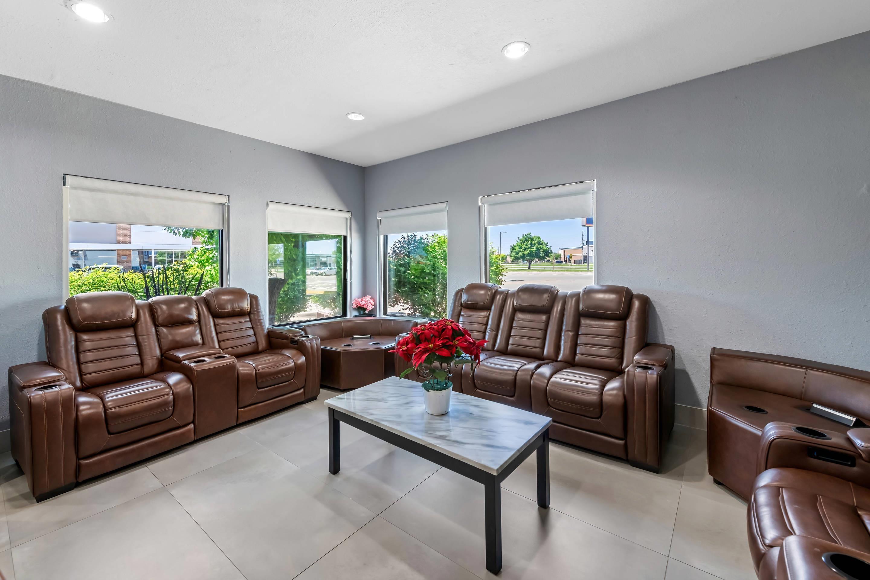 Hotel lobby | Quality Inn & Suites