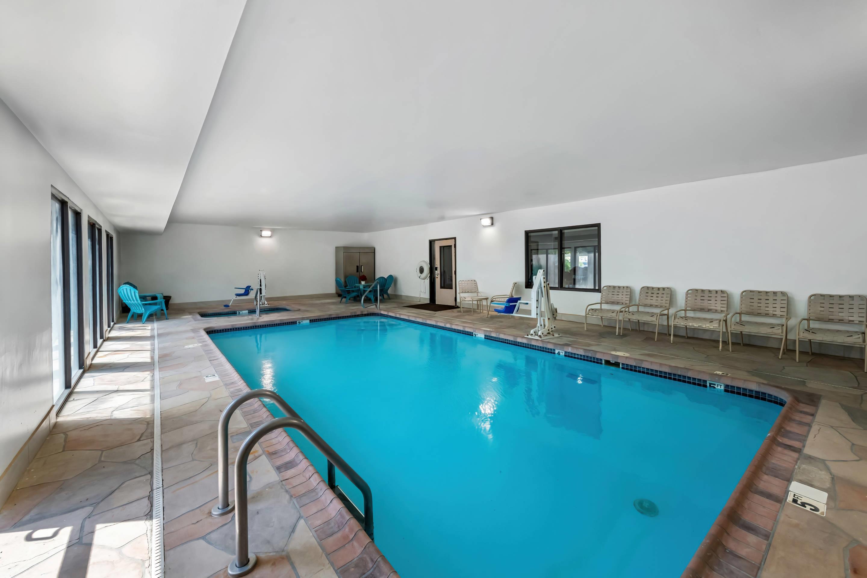 Indoor pool | Quality Inn & Suites