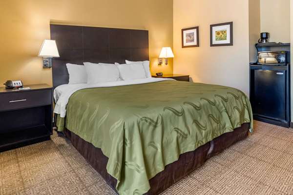  - Quality Inn Lenexa - I-35, Exit 224