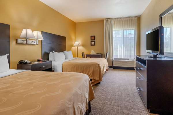  - Quality Inn Lenexa - I-35, Exit 224