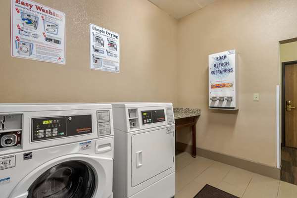 Amenities - Comfort Inn & Suites Pittsburg