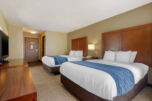 Suite - Comfort Inn & Suites Pittsburg