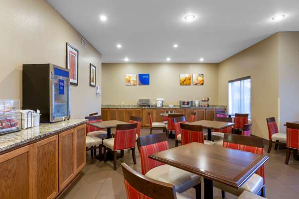 Amenities - Comfort Inn & Suites Pittsburg