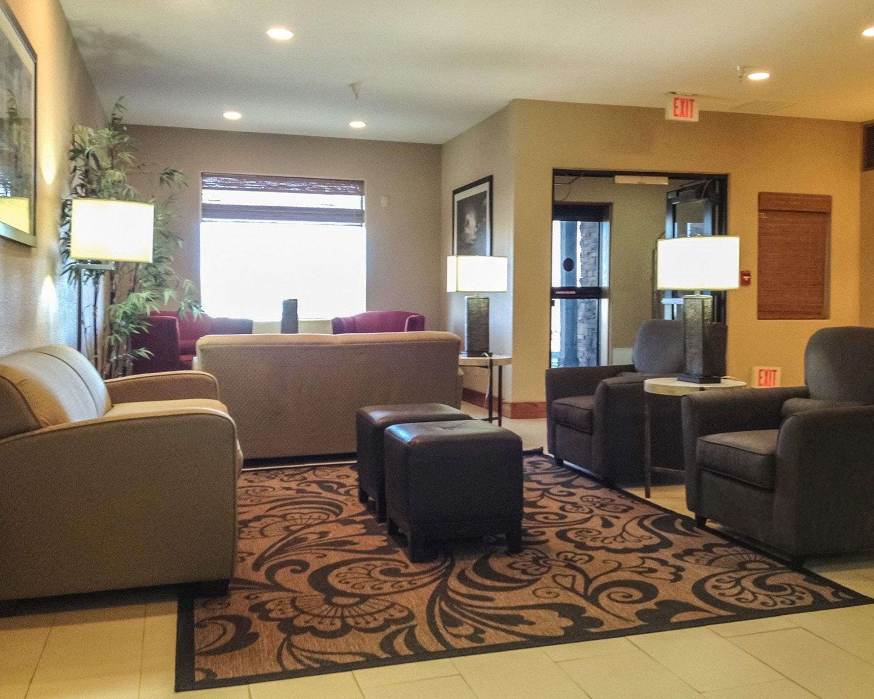 Spacious lobby with sitting area