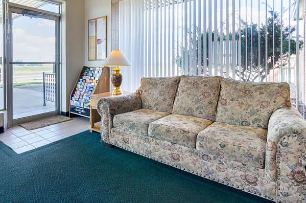  - Econo Lodge WaKeeney