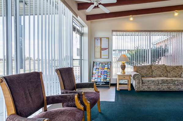  - Econo Lodge WaKeeney