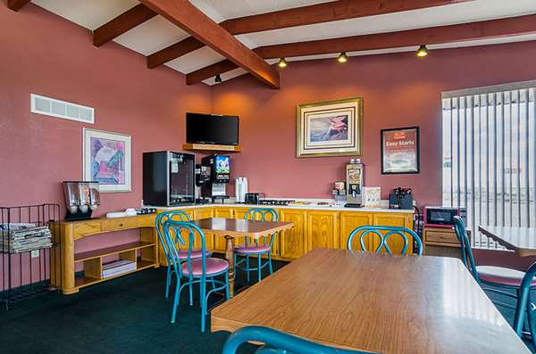 Amenities - Econo Lodge WaKeeney