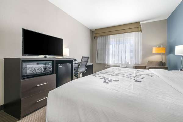  - Sleep Inn & Suites Hays - I-70, Exit 159