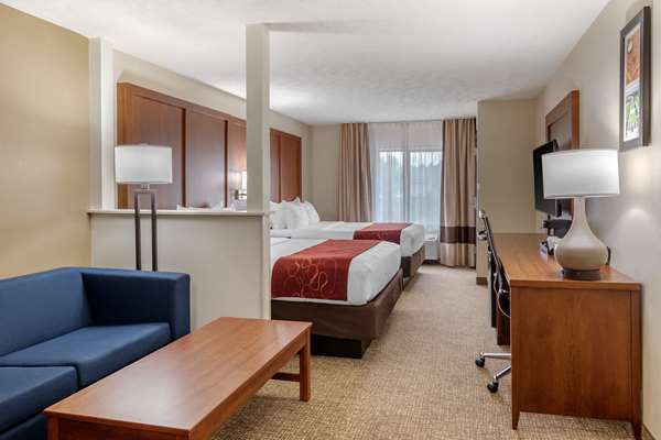 Suite - Comfort Suites Kansas City - I-435, Exit 15