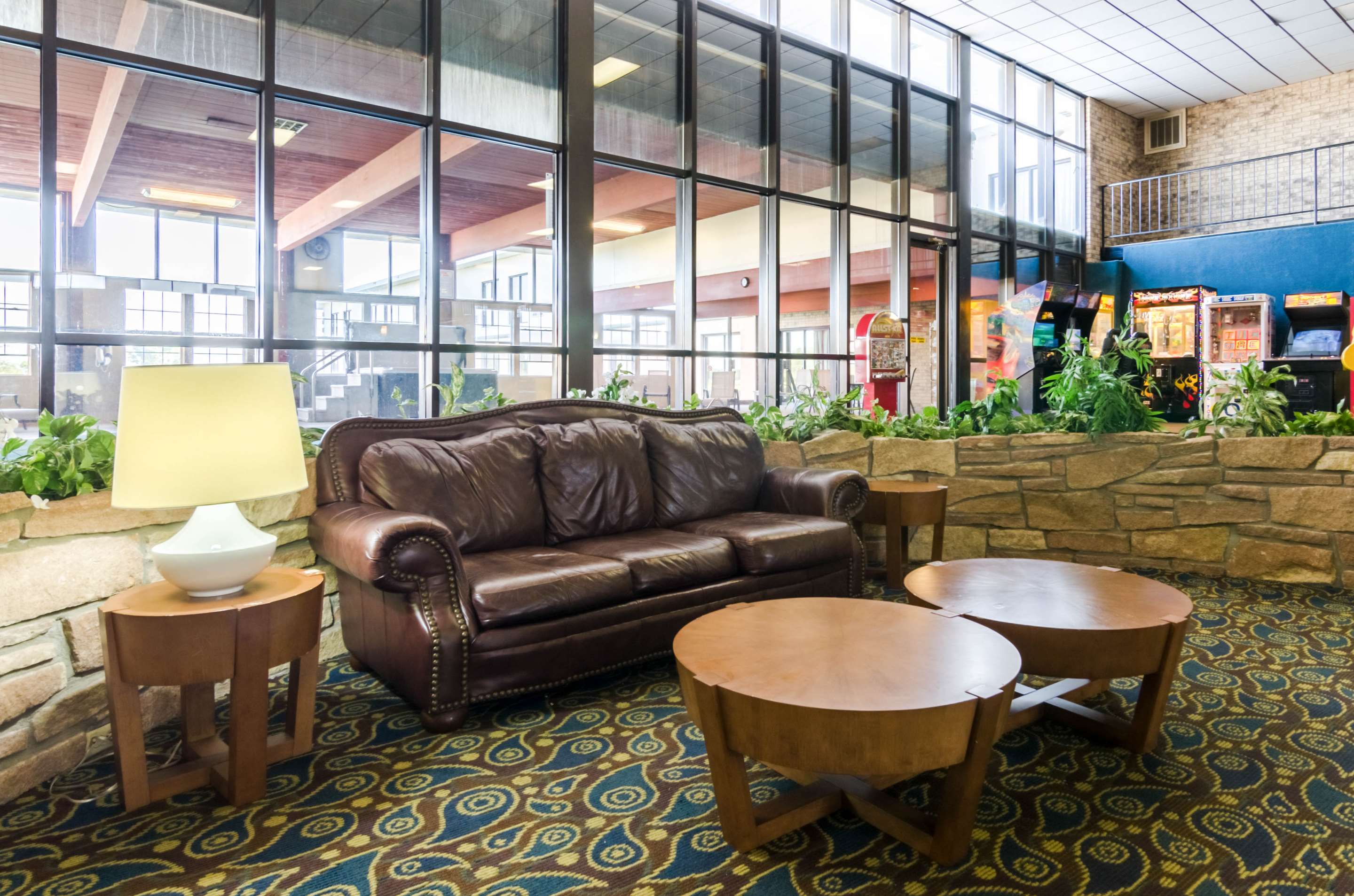 Sitting area in the hotel courtyard