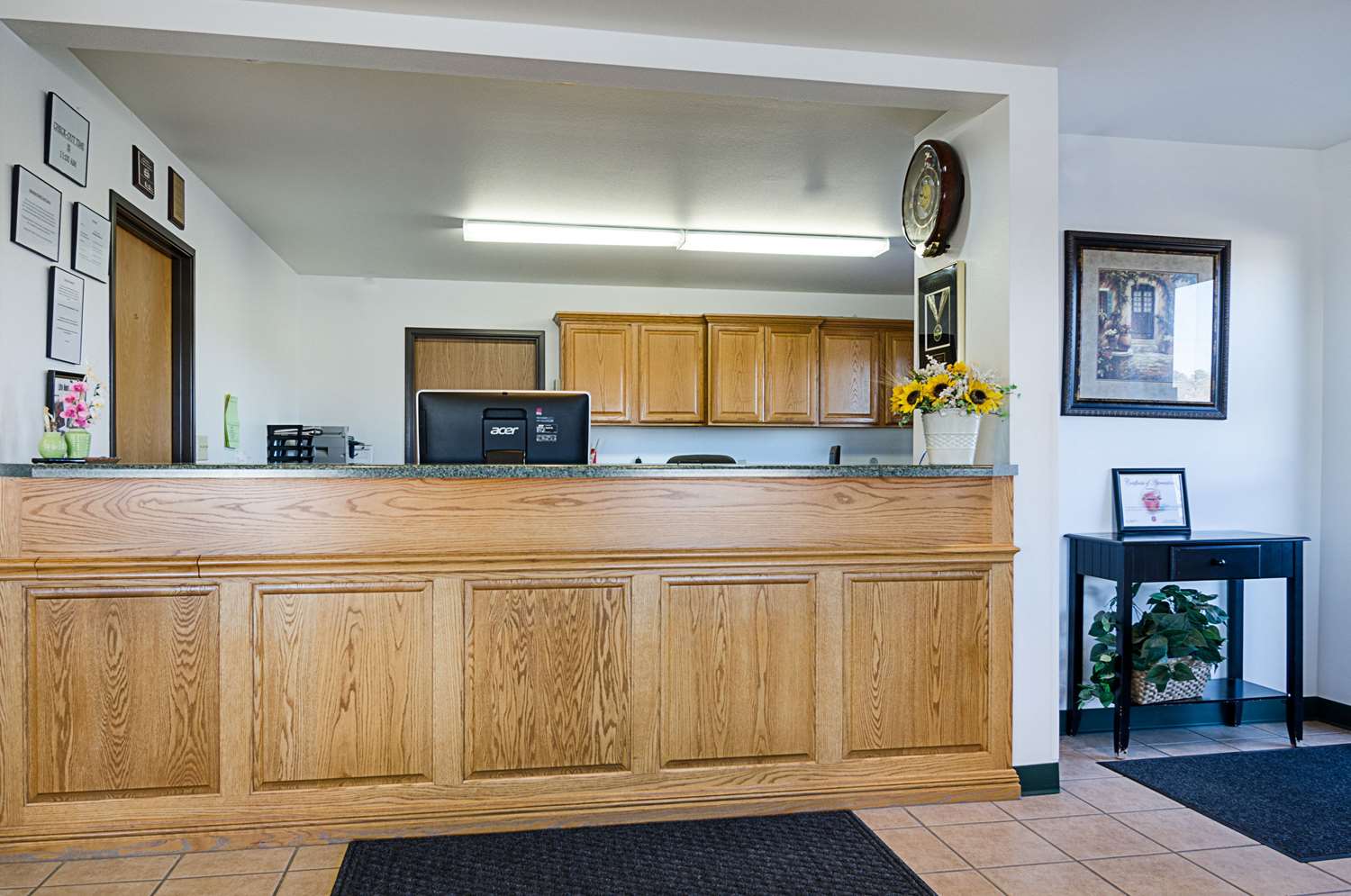 Rodeway Inn Larned, KS See Discounts