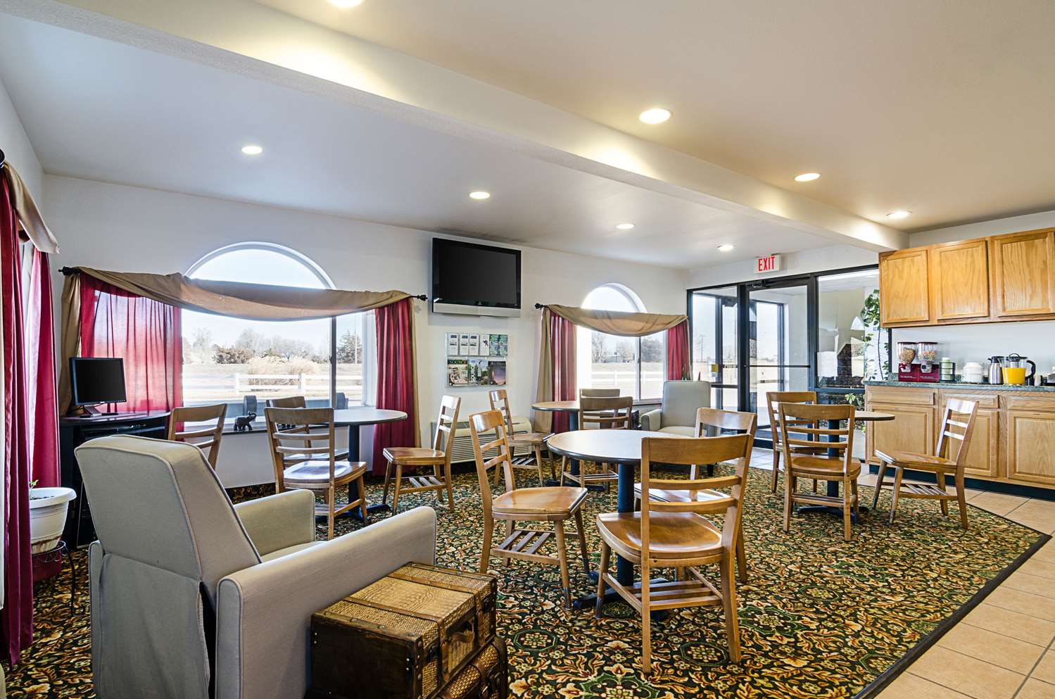 Rodeway Inn Larned, KS See Discounts