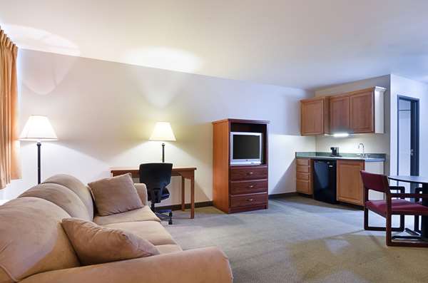  - Rodeway Inn Larned