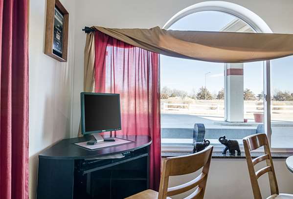 Conference Area - Rodeway Inn Larned