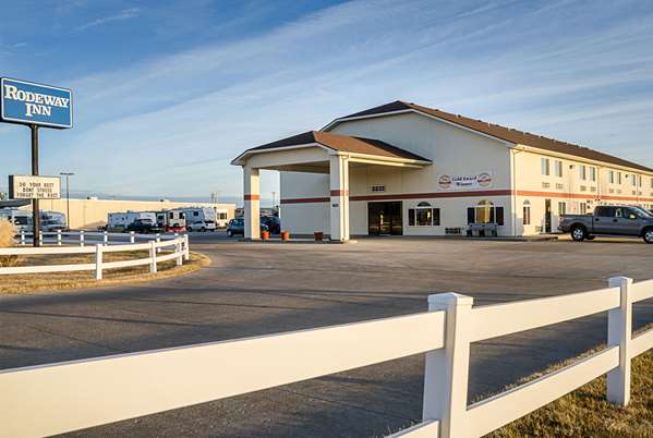 Exterior view - Rodeway Inn Larned
