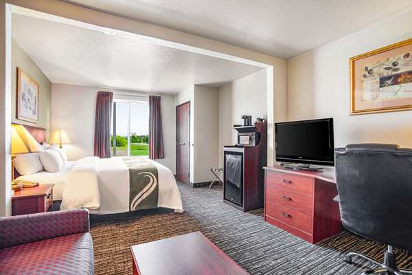  - Quality Inn Parsons