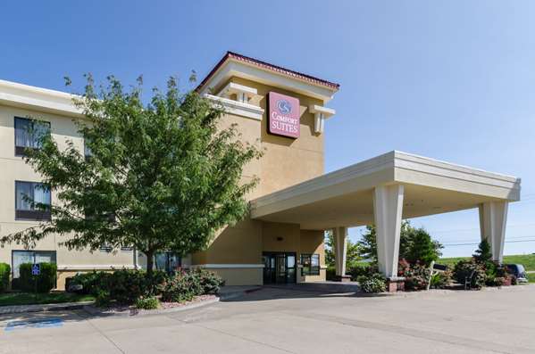 Exterior view - Comfort Suites Salina