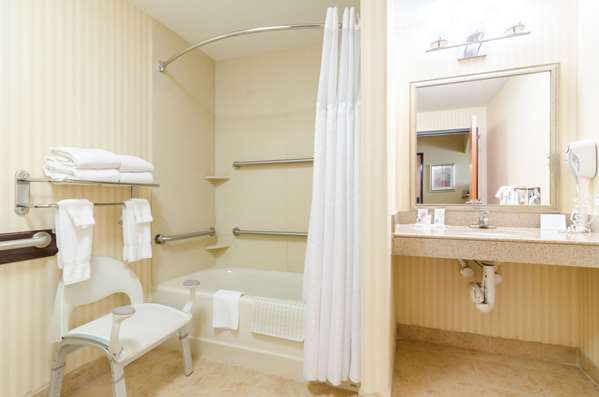  - Comfort Suites Salina