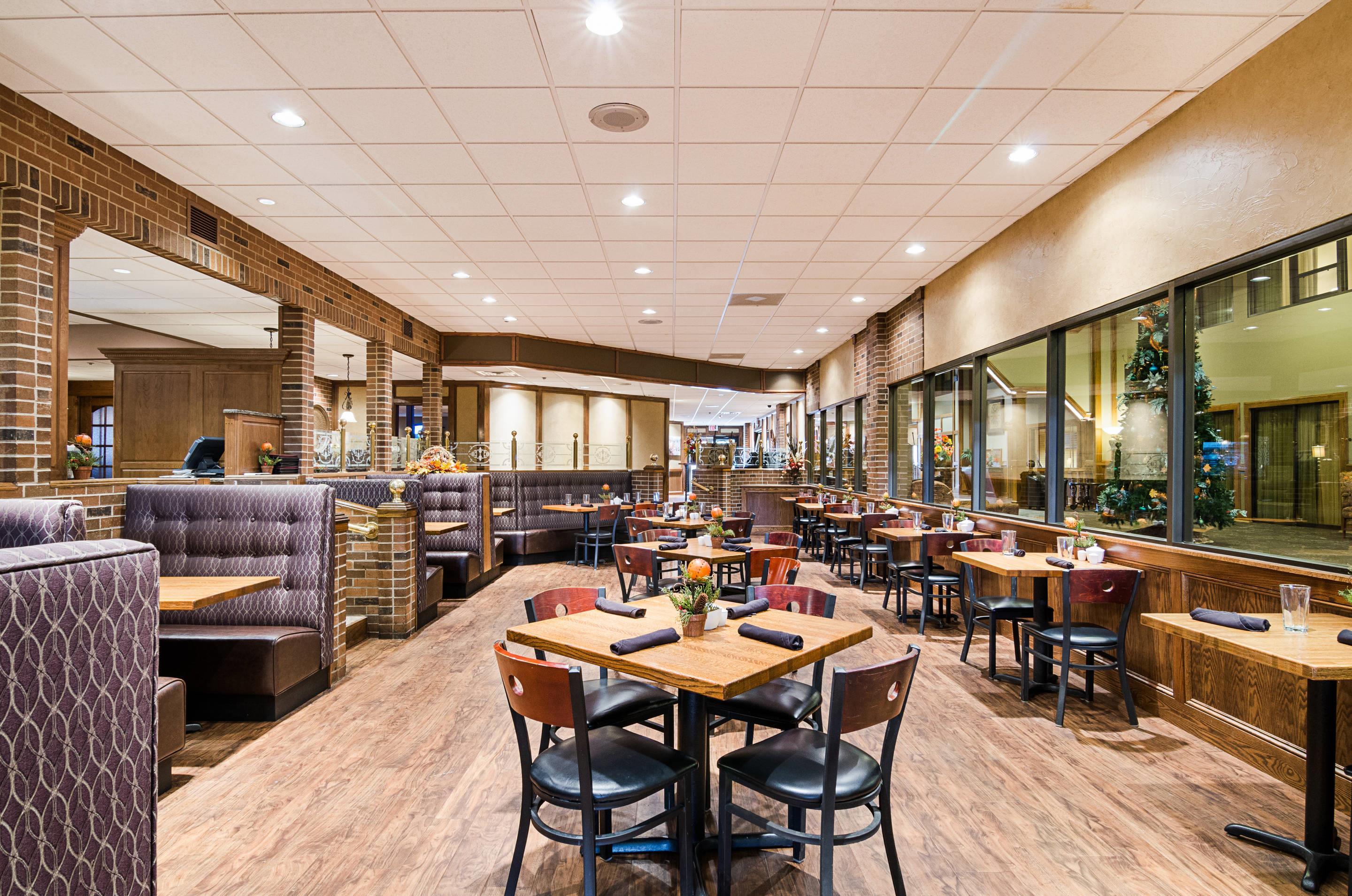 Breakfast Room | Clarion Inn