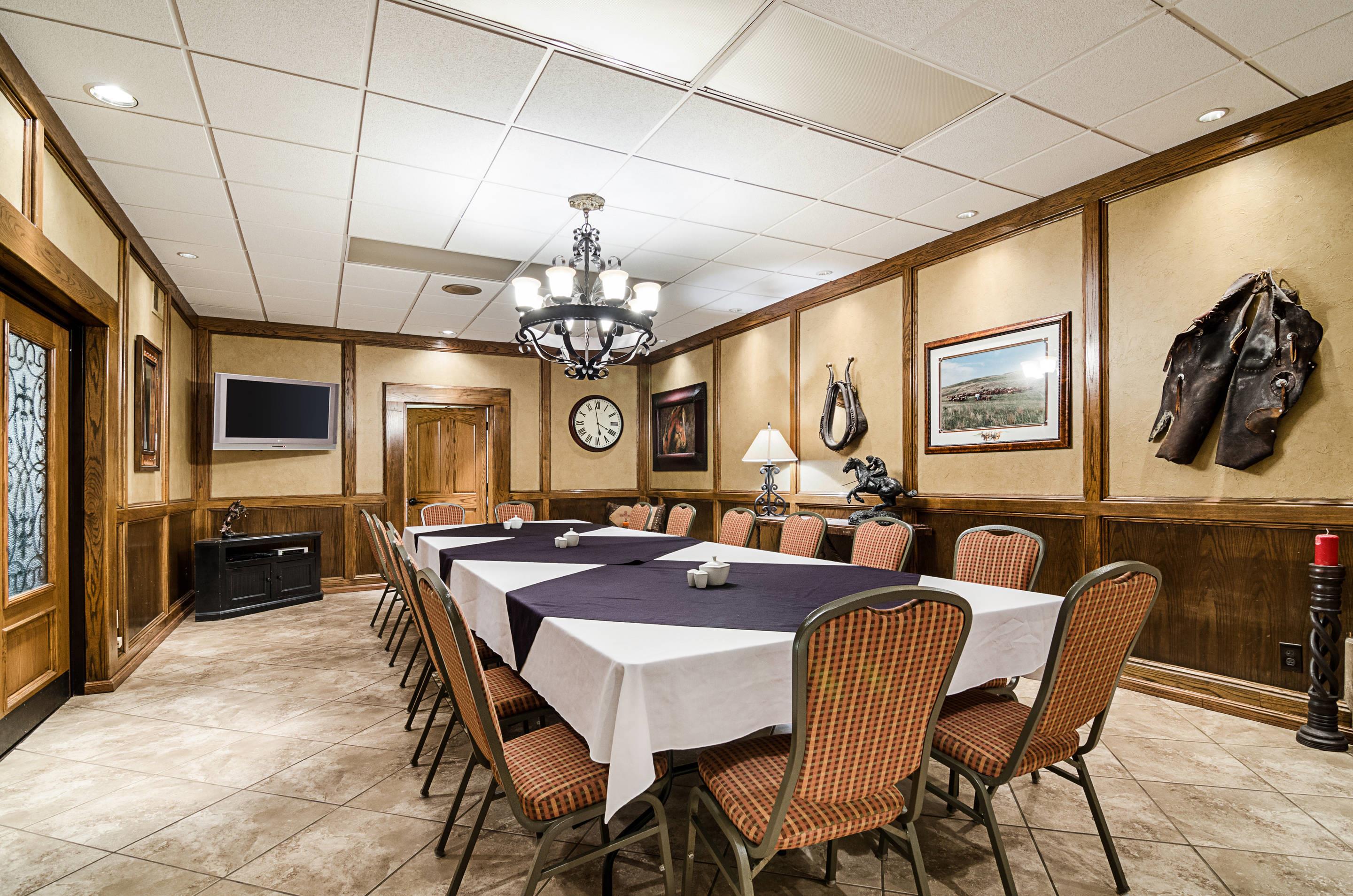 Boardroom | Clarion Inn