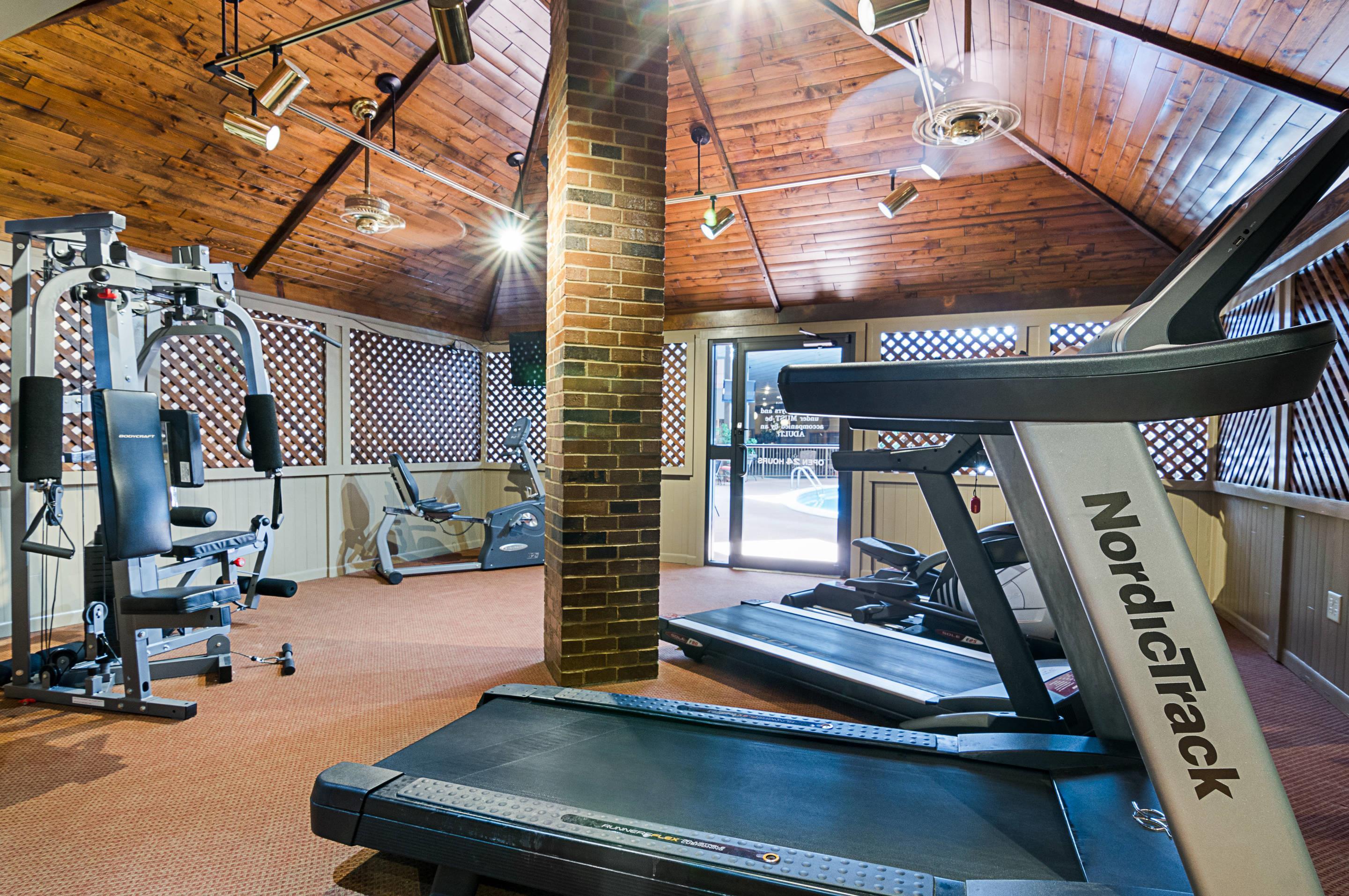 Fitness center | Clarion Inn
