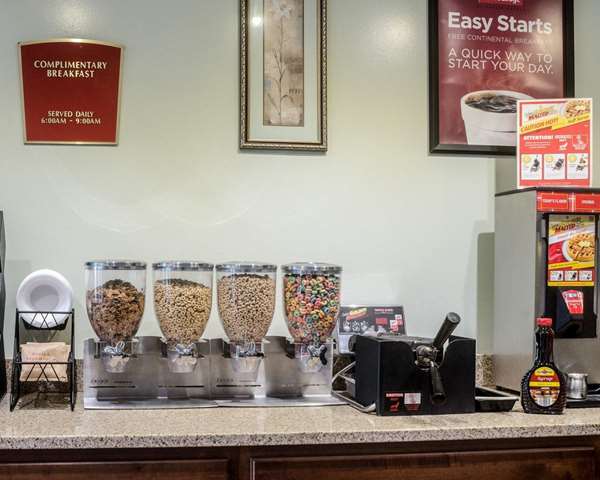 Amenities - Econo Lodge Lawrence