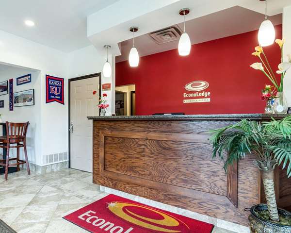  - Econo Lodge Lawrence