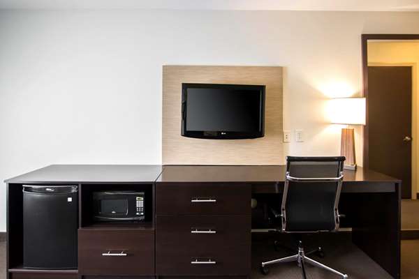 Suite - Sleep Inn & Suites Haysville