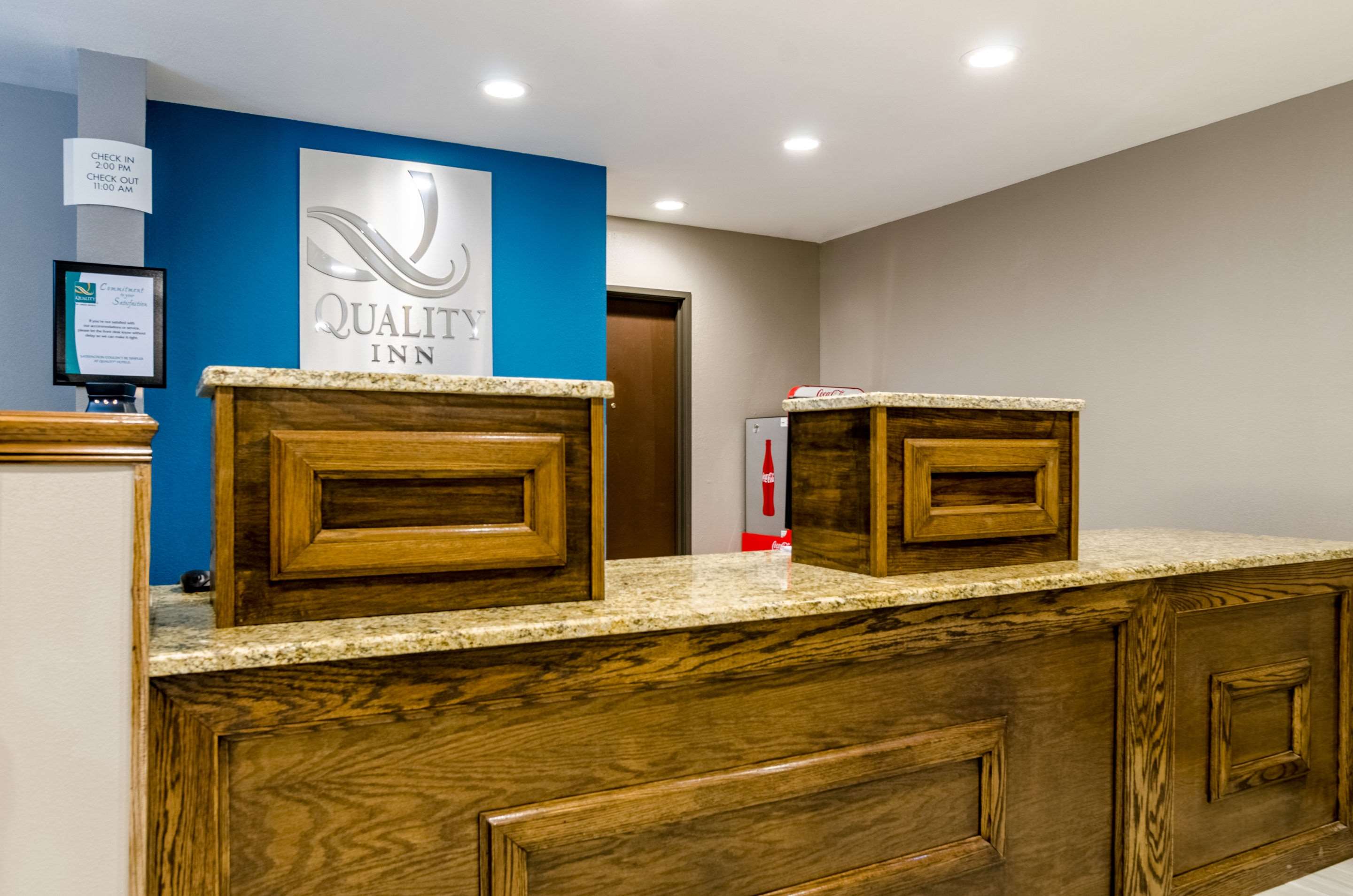 Hotel lobby | Quality Inn Great Bend