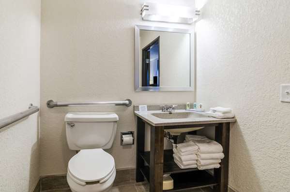  - Quality Inn Great Bend