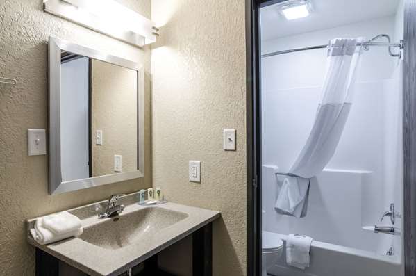  - Quality Inn Great Bend