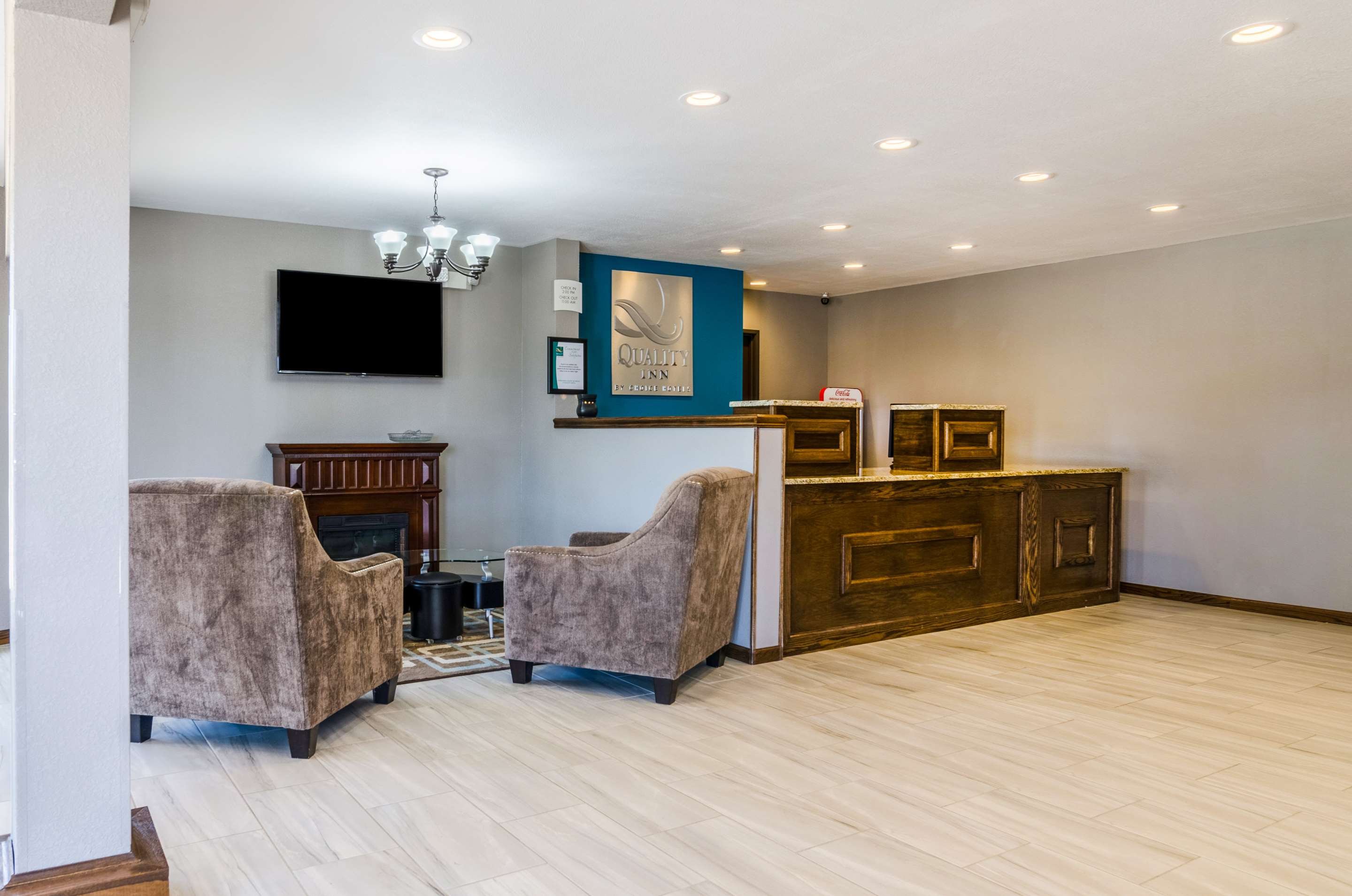 Hotel lobby | Quality Inn Great Bend