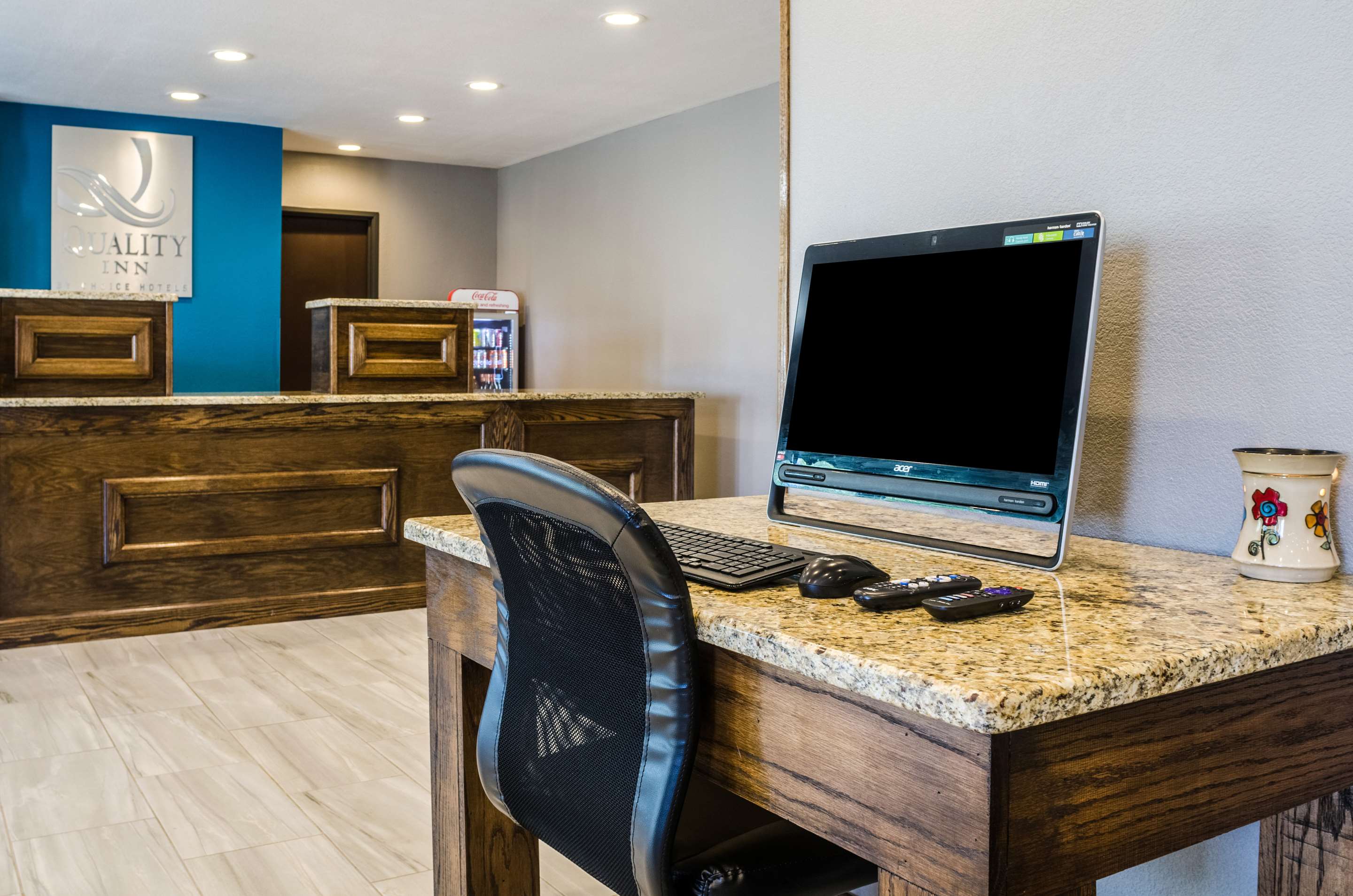Business center | Quality Inn Great Bend