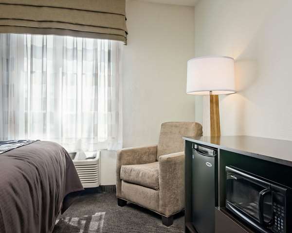  - Sleep Inn & Suites Fort Scott