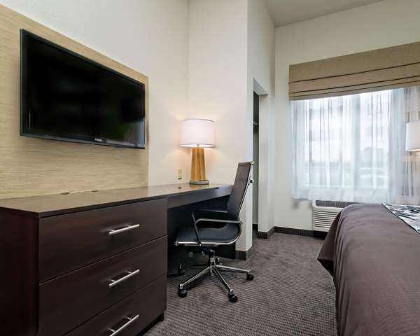  - Sleep Inn & Suites Fort Scott