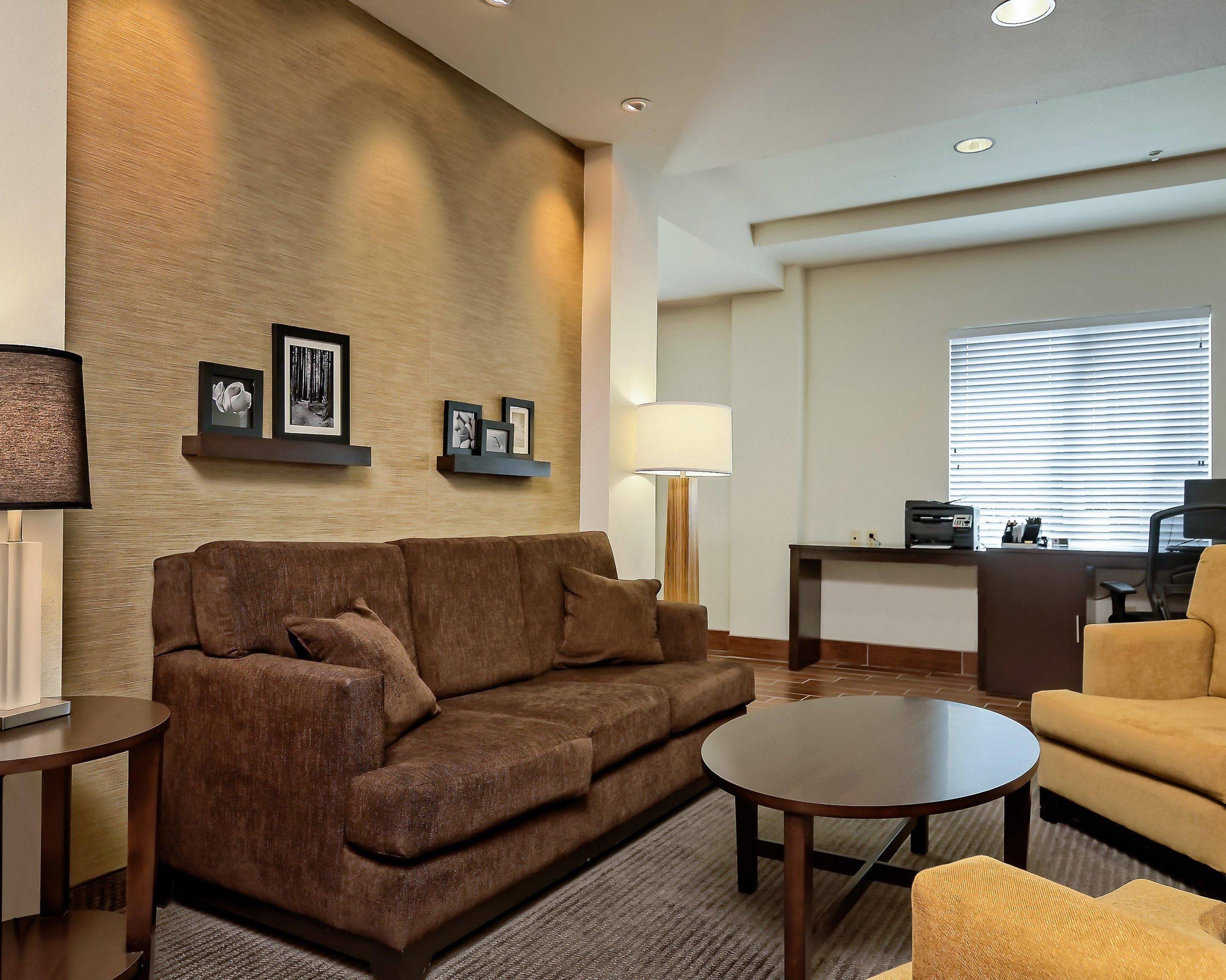 Lobby with sitting area | Sleep Inn & Suites Fort Scott