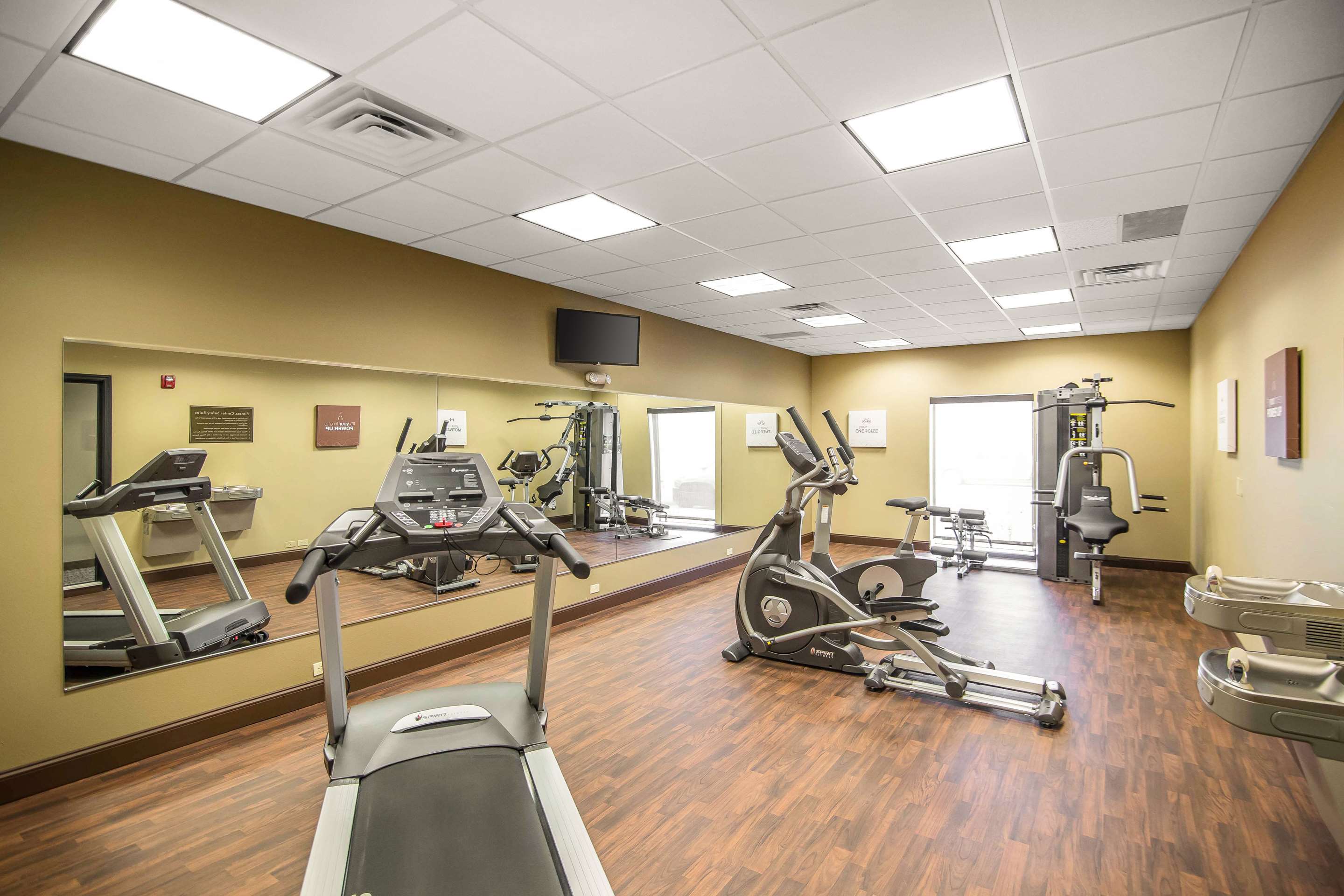 Fitness center | Comfort Suites Dodge City