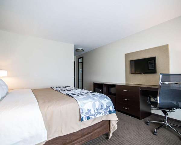  - Sleep Inn & Suites Garden City