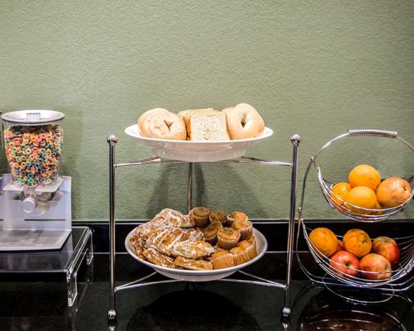 Amenities - Sleep Inn & Suites Garden City