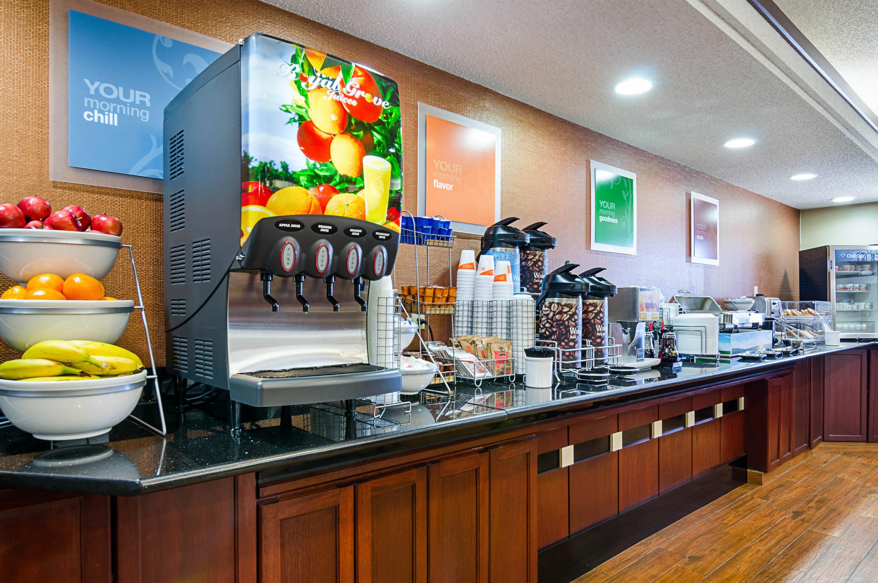 Free breakfast | Comfort Inn & Suites