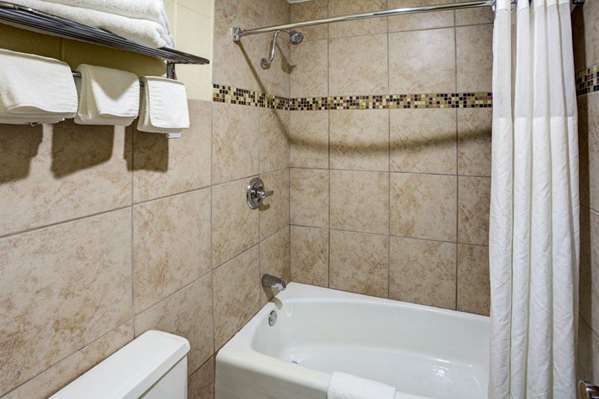  - Econo Lodge Phillipsburg