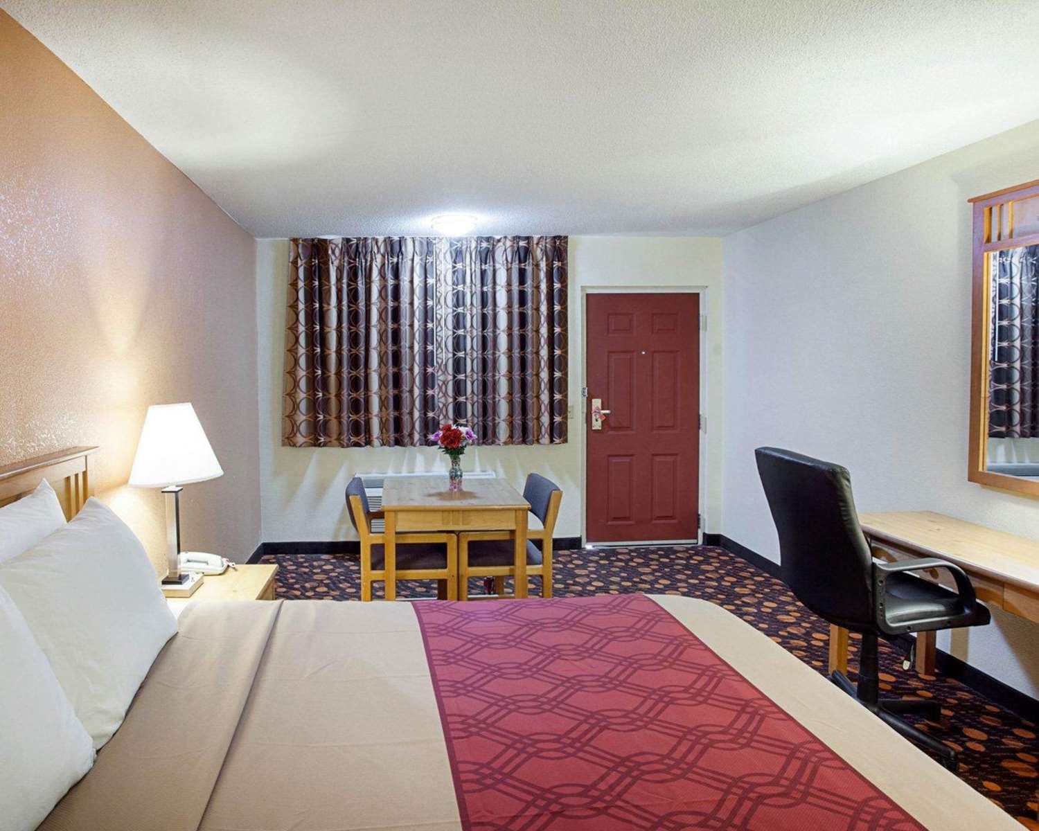 Econo Lodge Phillipsburg, KS See Discounts