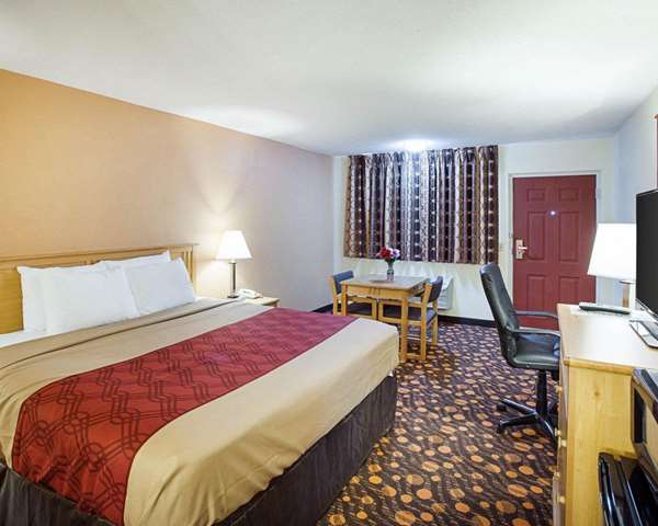  - Econo Lodge Phillipsburg