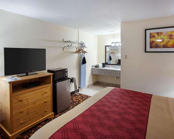 Suite - Econo Lodge Phillipsburg